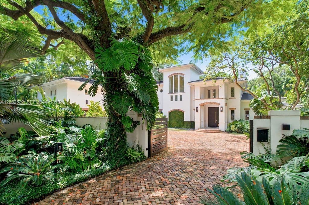 6+1 Müstakil ev — 2820 Brickell Ave