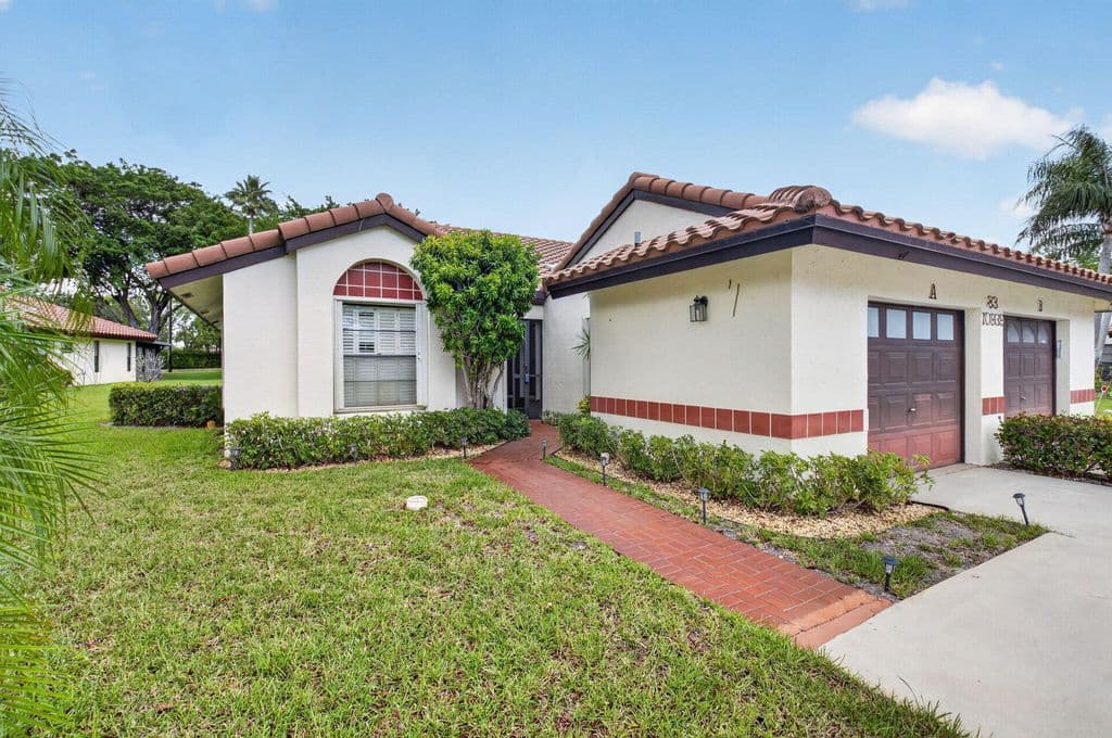 3+1 Condo — 10939 Roebelini Palm Court #A