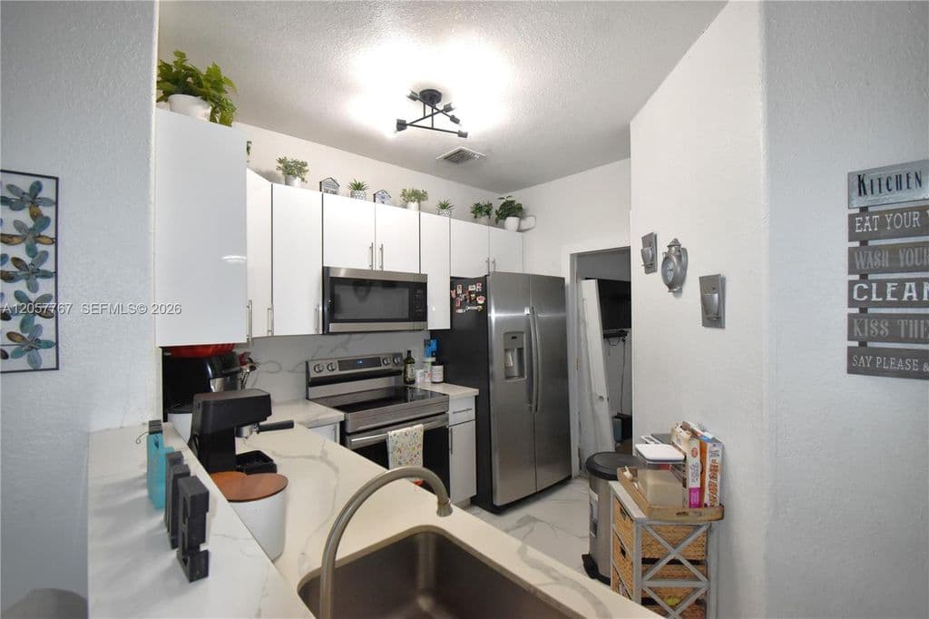 4+1 Mülk — 3818 SW 171st Ter