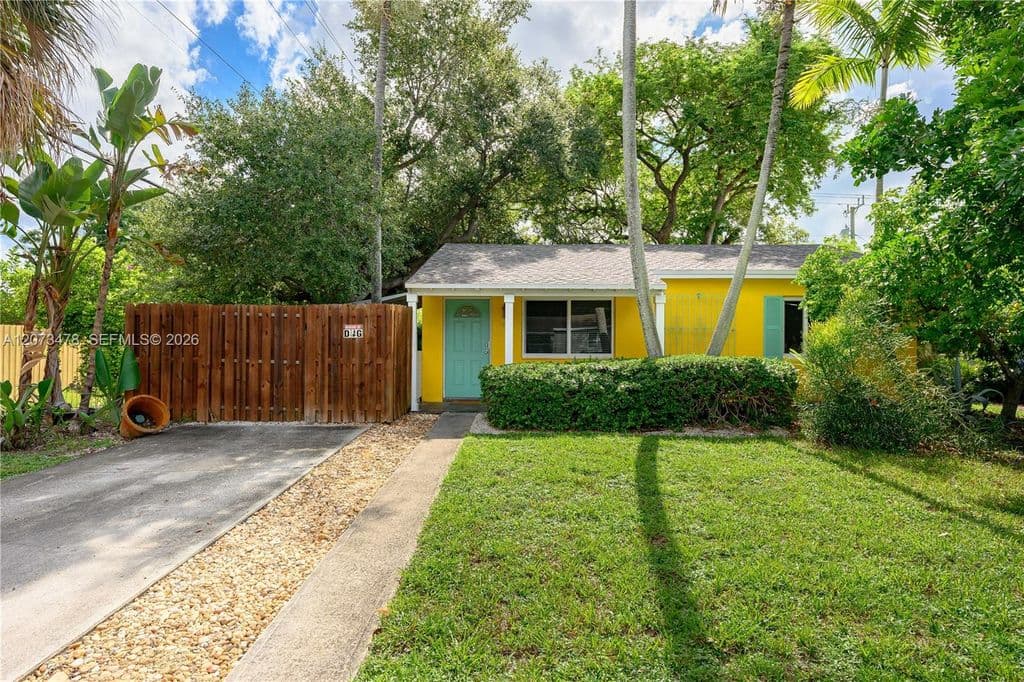 2-bedroom Single-Family Home — 1444 NW 2nd Ave