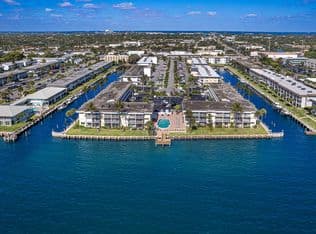 2-bedroom Condo — 101 Doolen Court #207, North Palm Beach, 33408