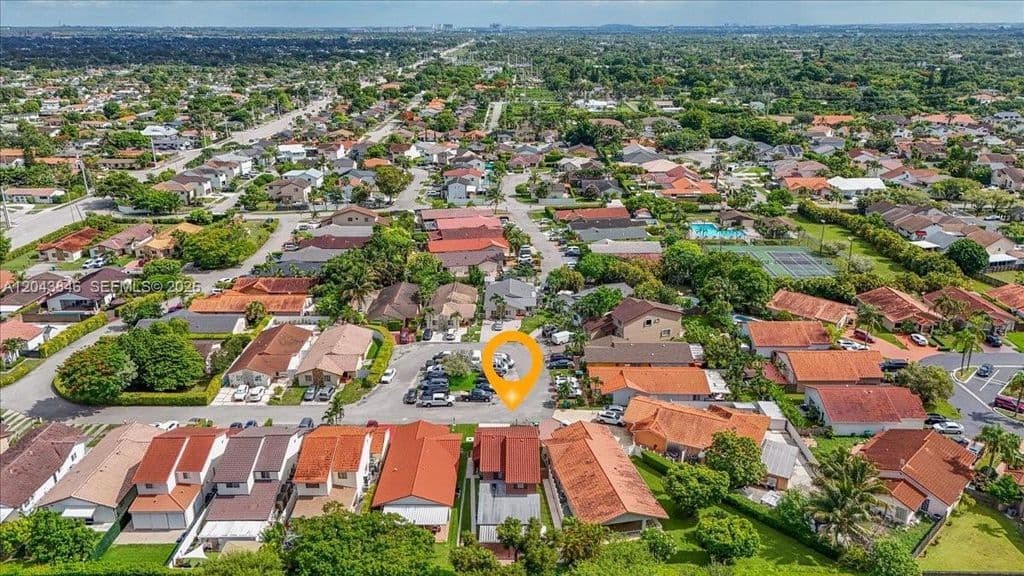 4-bedroom Single-Family Home — 10528 SW 69th Ter