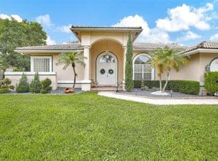 4+1 Müstakil ev — 351 NW 110th Ave, Plantation, 33324