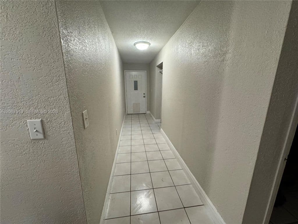 6+1 Müstakil ev — 10920 Westwood Lake Dr