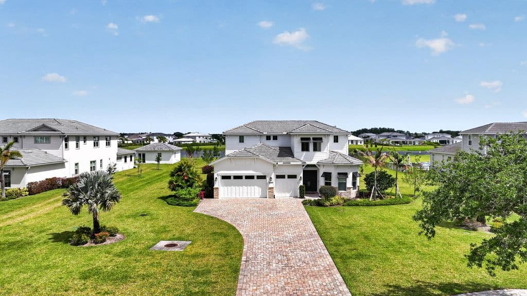 4-bedroom Single-Family Home — 20160 SE Bridgewater Drive