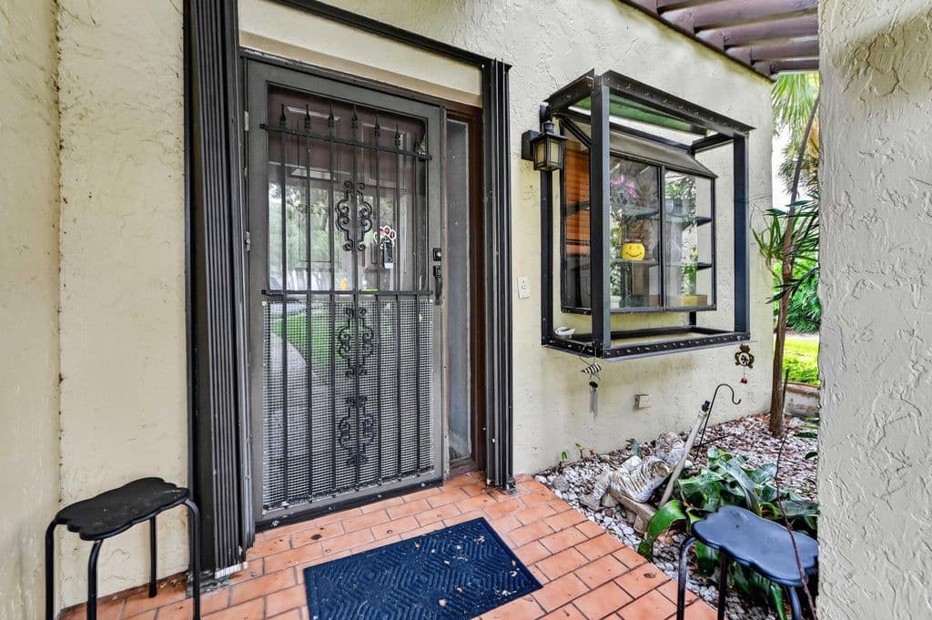3+1 Mülk — 4587 Carambola Circle S #27218