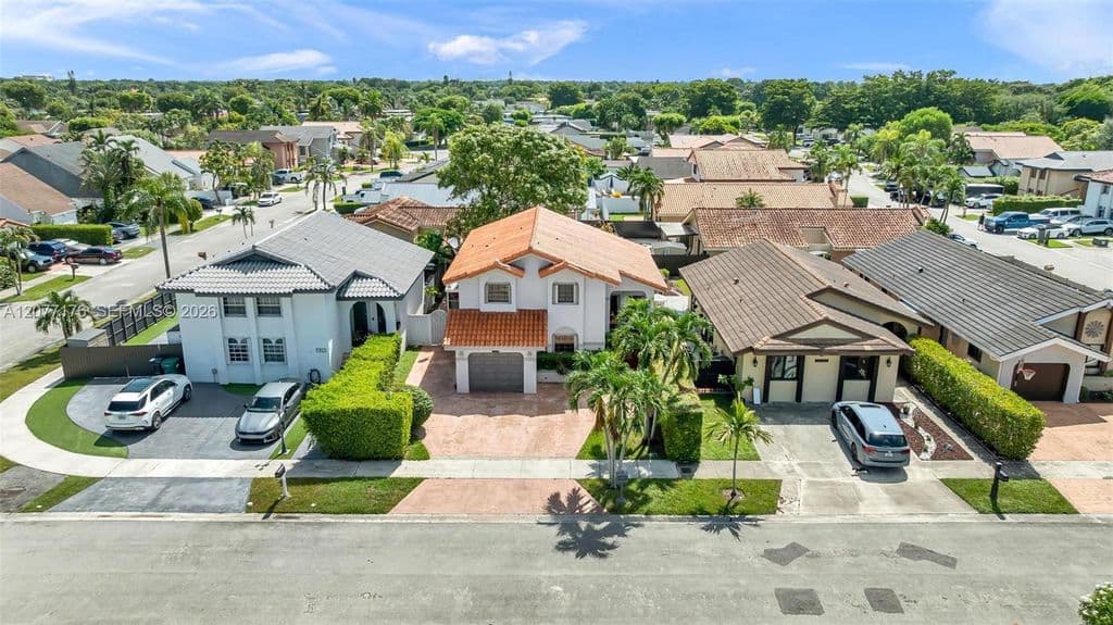 3+1 Müstakil ev — 9911 SW 136th Ct