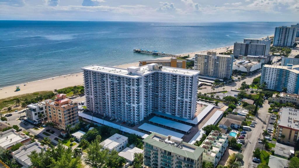 2-bedroom Condo — 405 N Ocean Boulevard #329