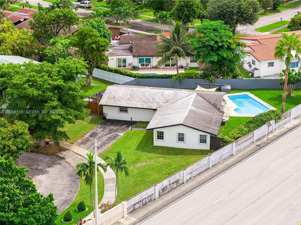 3-bedroom Single-Family Home — 10331 SW 130th Ave