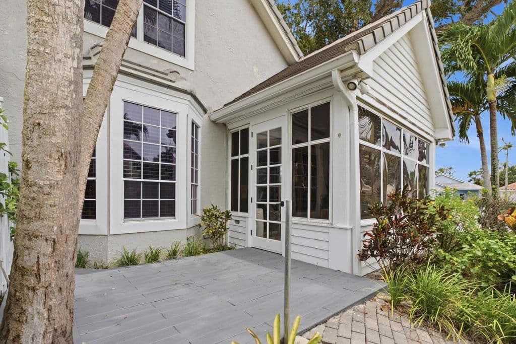 2-bedroom Property — 207 Woodsmuir Court
