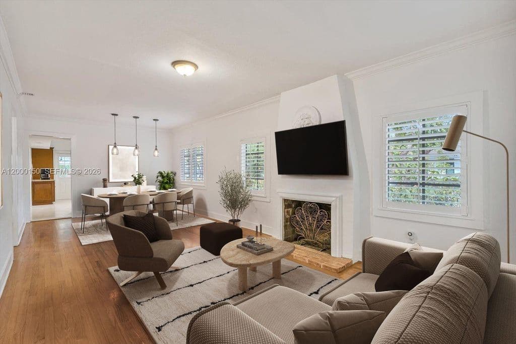 3+1 Müstakil ev — 1102 Genoa St