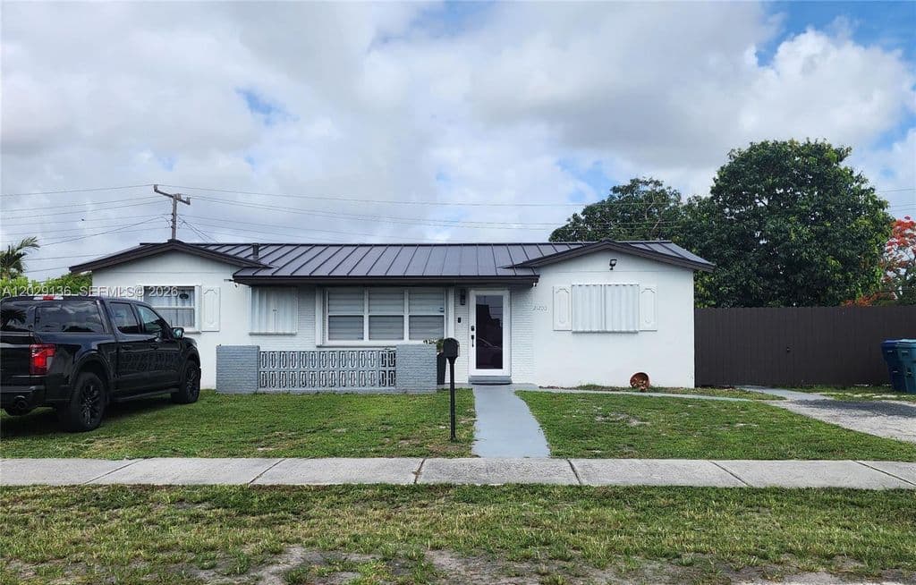 4-bedroom Single-Family Home — 21200 NW 29th Ave