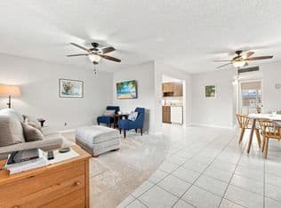 1-bedroom Condo — 479 Burgundy J, Delray Beach, 33484