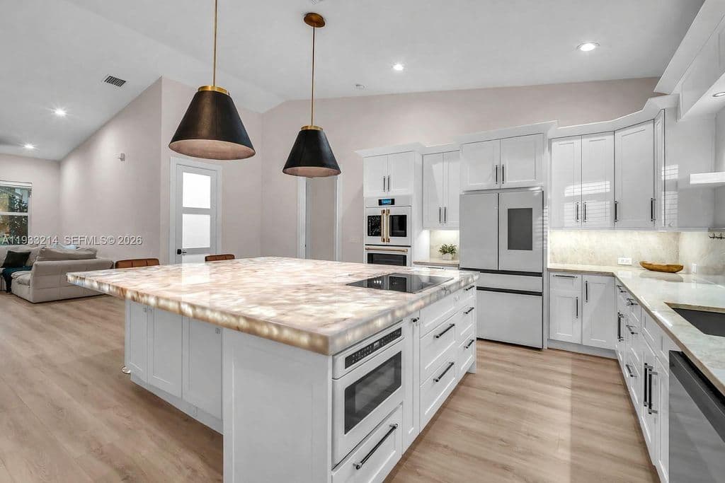 4-bedroom Single-Family Home — 17844 38th Rd N