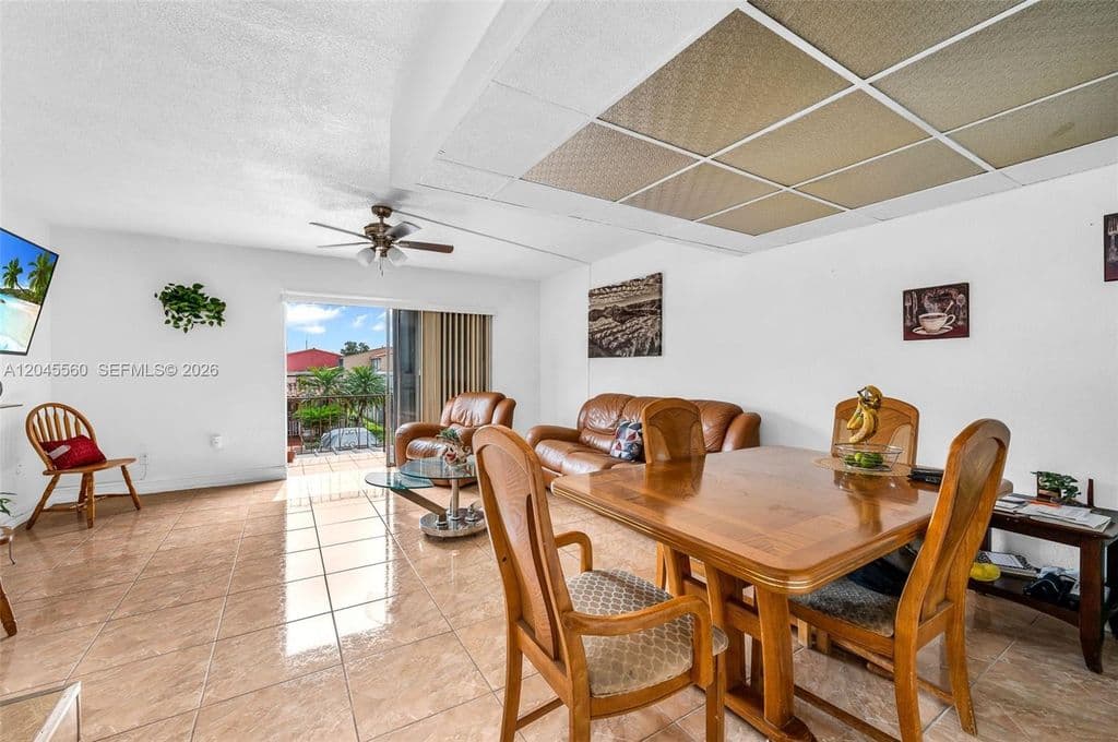 2-bedroom Condo — 6600 W 2nd Ct #24