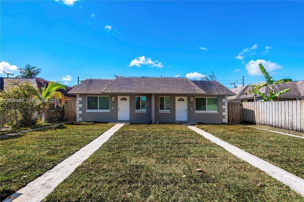 6-bedroom Property — 1511-1513 NW 8th Ave