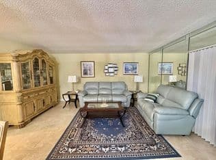 1-bedroom Condo — 160 PLYMOUTH V, West Palm Beach, 33417