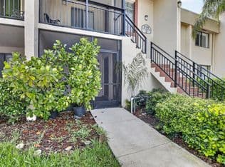 2-bedroom Condo — 410 Lakeview Drive #103, Weston, 33326