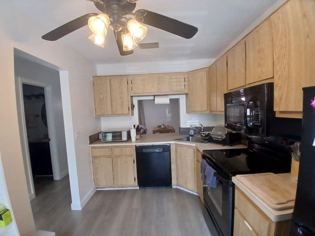 2-bedroom Property — 833 Hill Drive #D