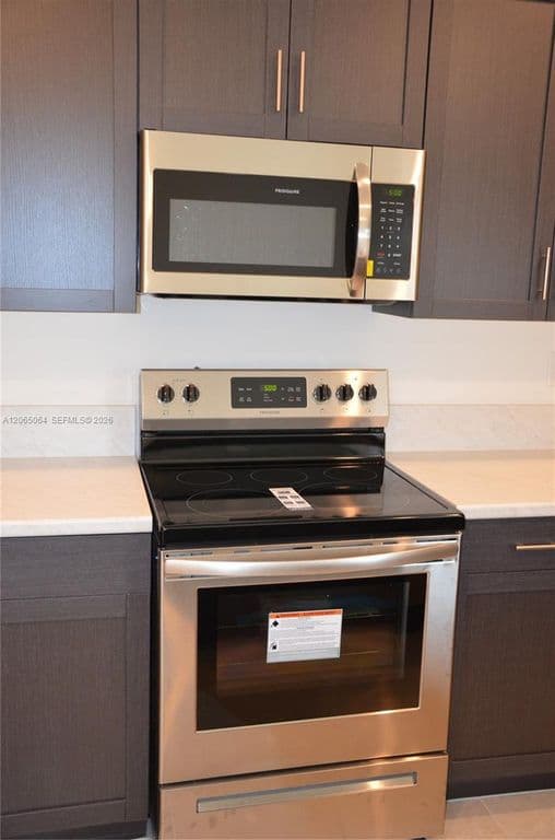 3-bedroom Property — 1801 SE 27th Ter