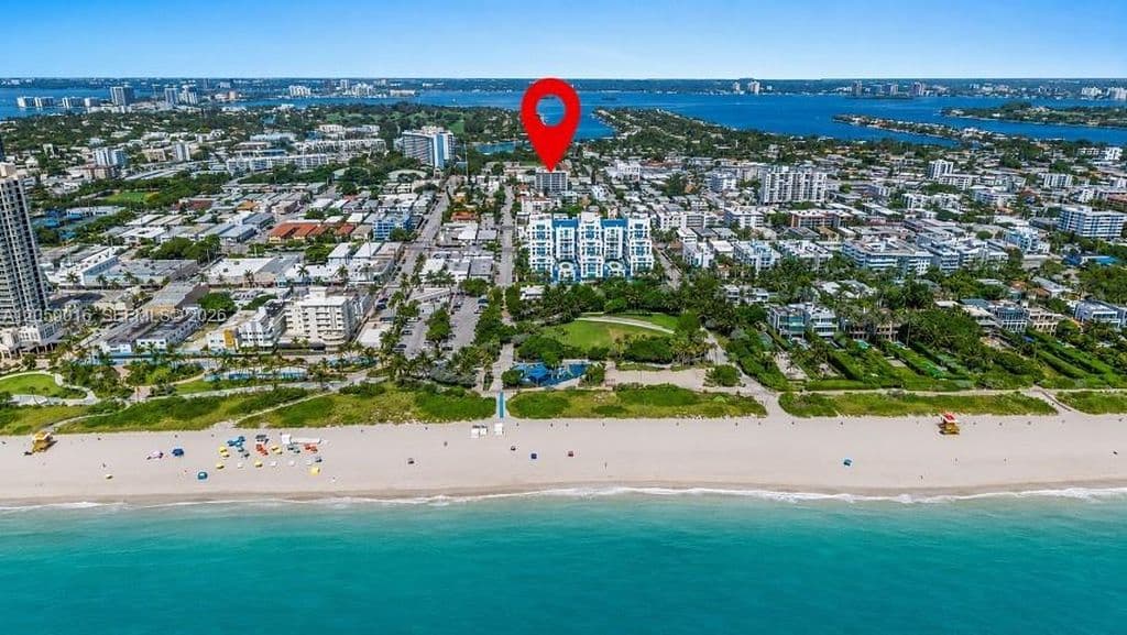 1+1 Condo — 7620 Carlyle Ave APT 206