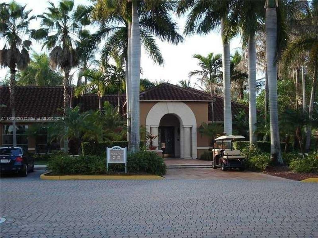 2-bedroom Condo — 2173 Renaissance Blvd APT 103