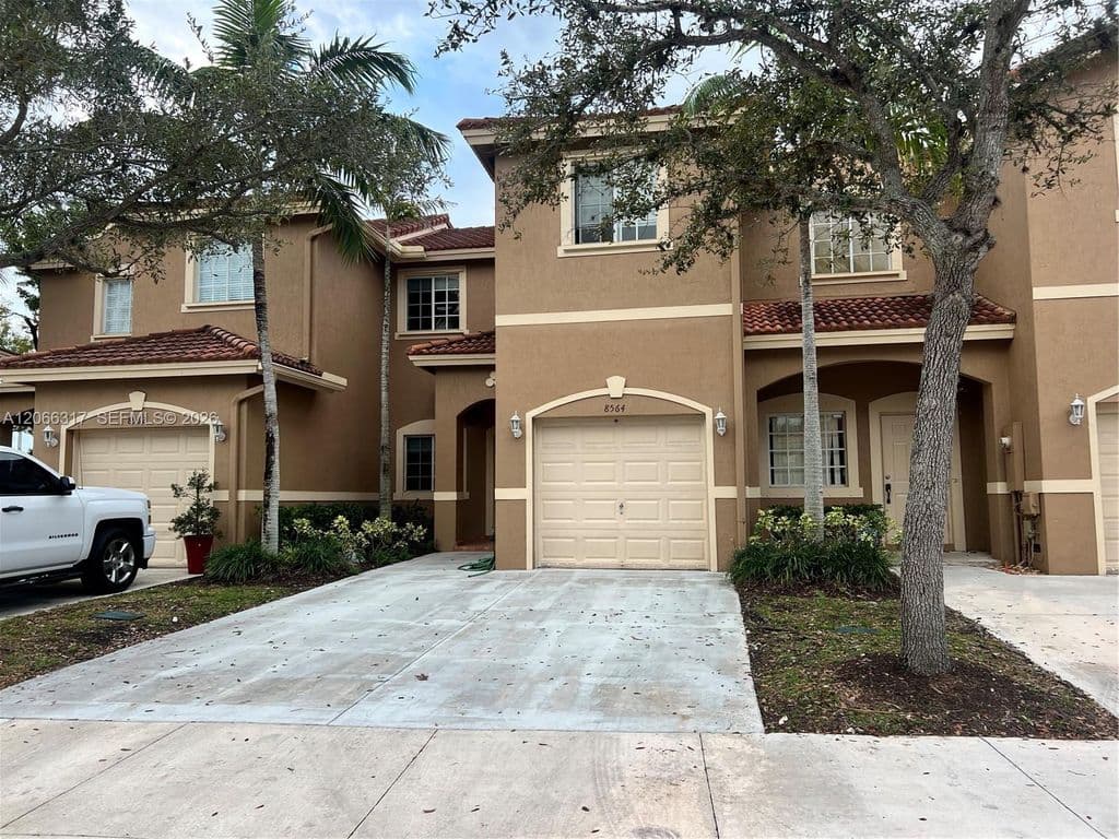 3-bedroom Property — 8564 SW 214th Way