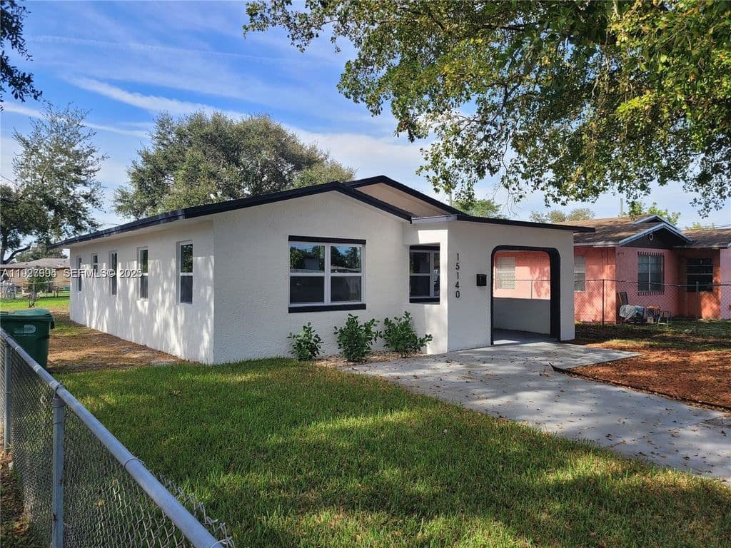 3-bedroom Single-Family Home — 15140 NW 18th Ave