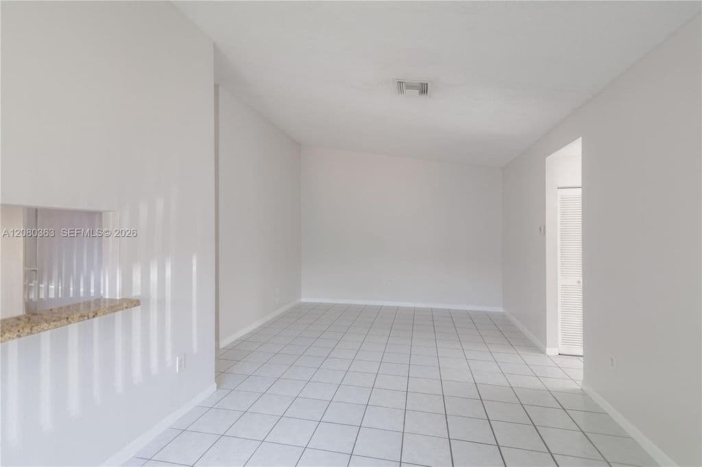 3+1 Condo — 7730 SW 156th Ct #A145