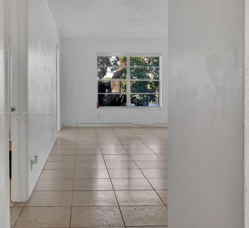 1-bedroom Condo — 19105 NE 2nd Ave APT 2118