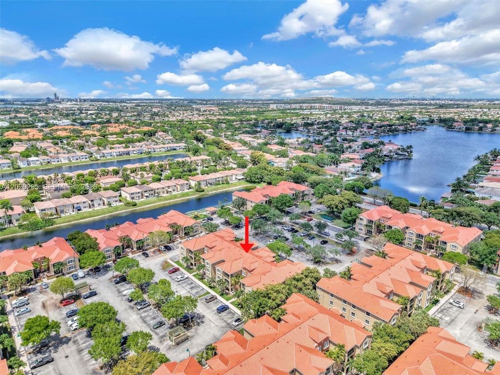 3-bedroom Condo — 6630 NW 114th Ave APT 1538