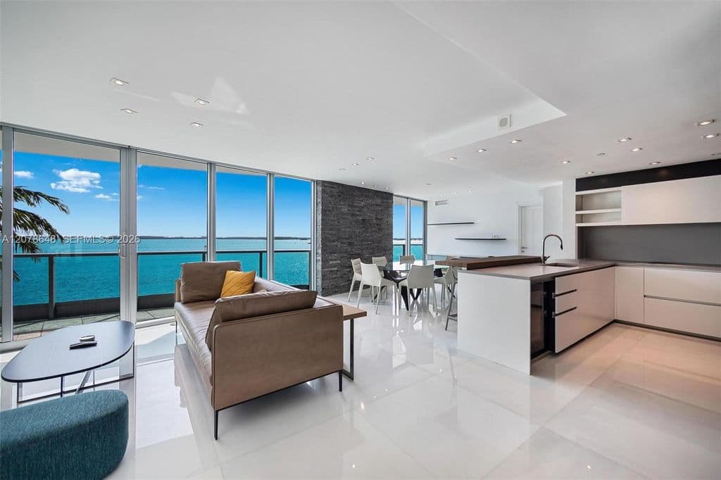 2-bedroom Condo — 1331 Brickell Bay Drive Blvd #33