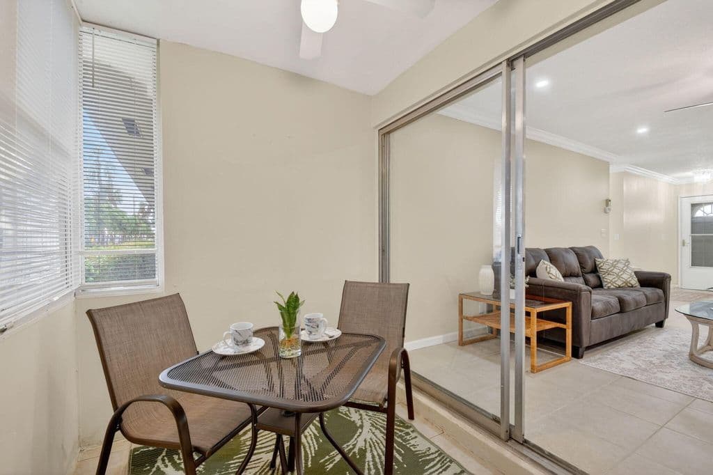 2-bedroom Condo — 2787 Dudley Dr Apt D