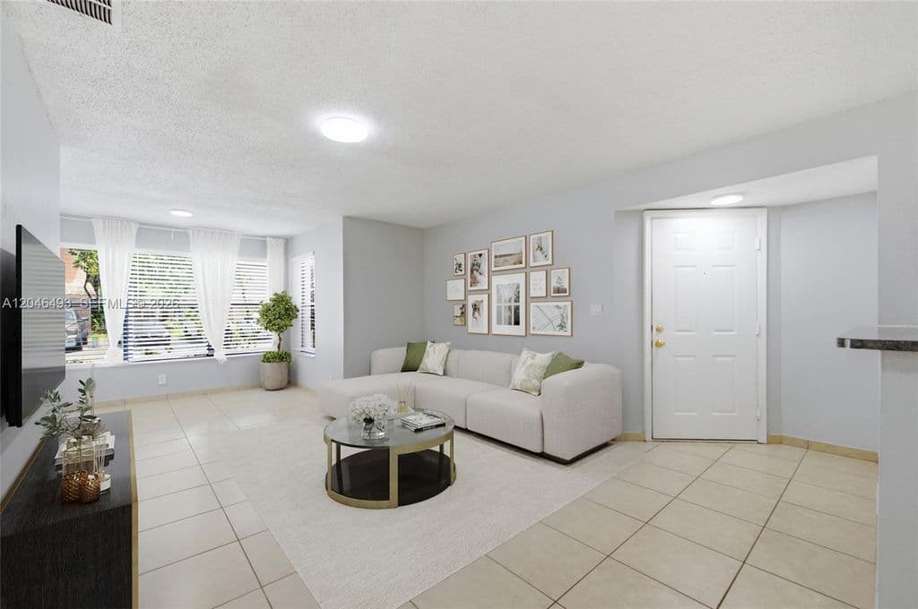 1-bedroom Condo — 2846 S University Dr APT 4104
