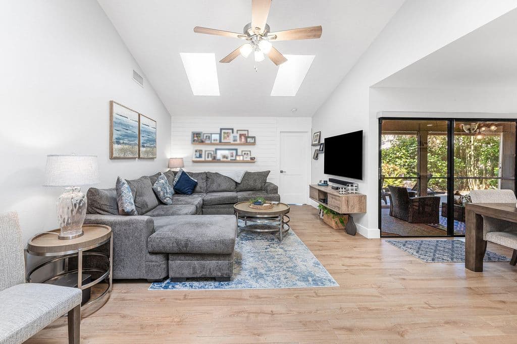 2+1 Müstakil ev — 6194 Brandon Street