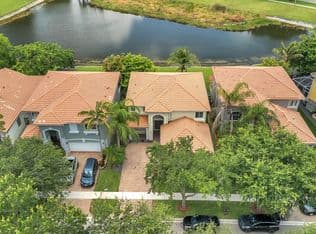 4-bedroom Single-Family Home — 726 Gazetta Way, West Palm Beach, 33413