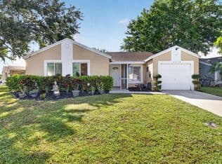 3-bedroom Single-Family Home — 18838 Cloud Lake Circle, Boca Raton, 33496