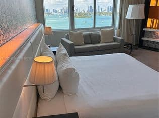 1-bedroom Condo — 1100 West Ave #1206, Miami Beach, 33139