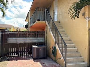 2-bedroom Townhouse — 15410 SW 82nd Ln APT 821, Miami, 33193