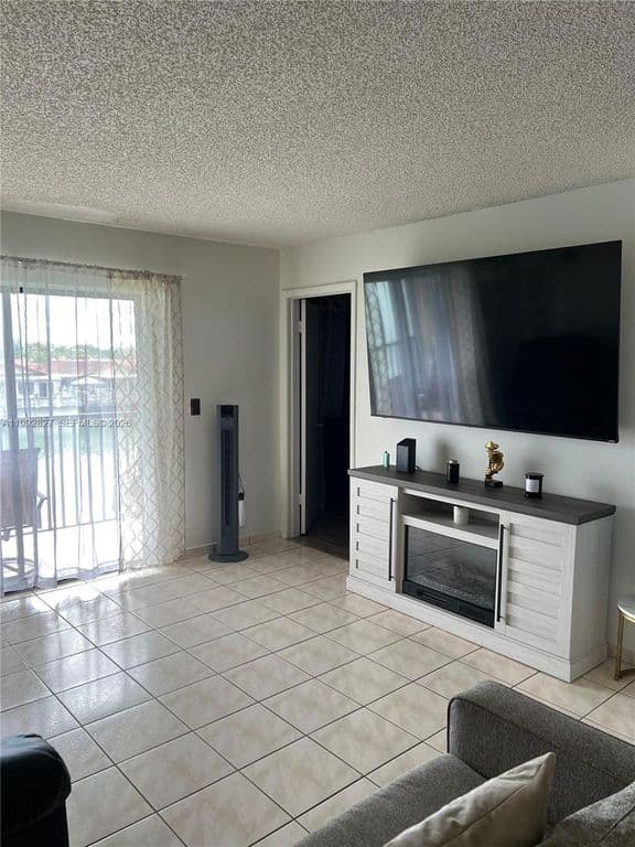 2+1 Condo — 6465 W 27th Ave #43202