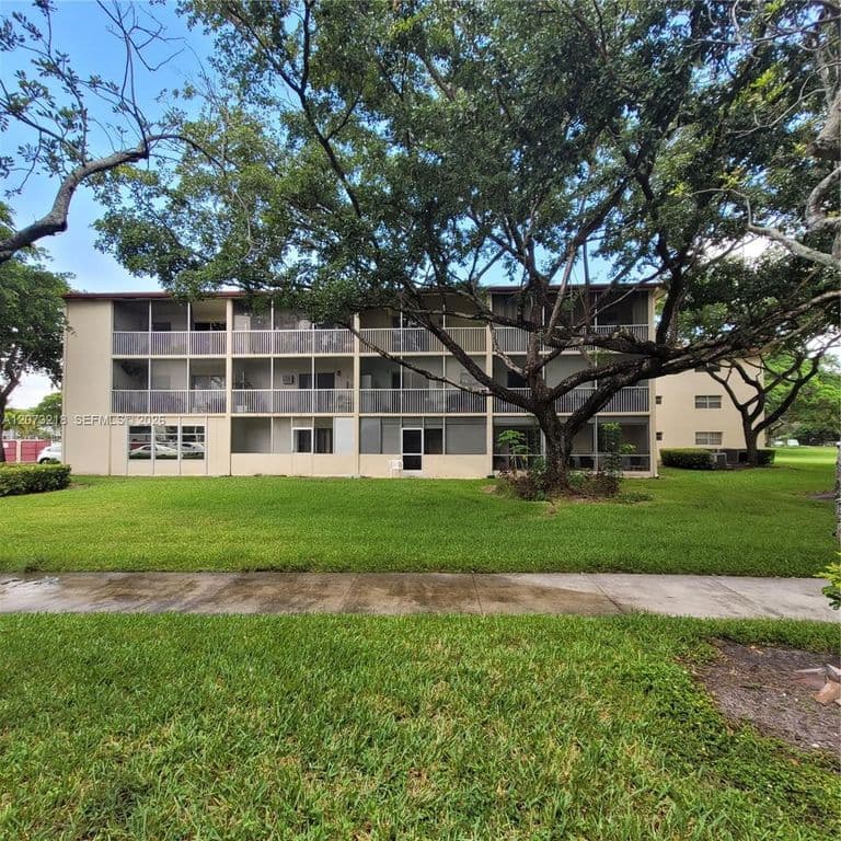 1-bedroom Condo — 151 SW 134th Way APT 212N