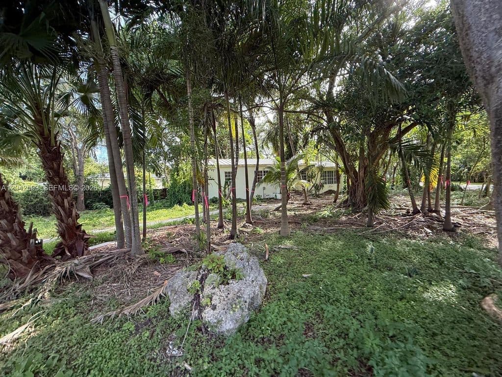 2+1 Müstakil ev — 6600 SW 64th Ct