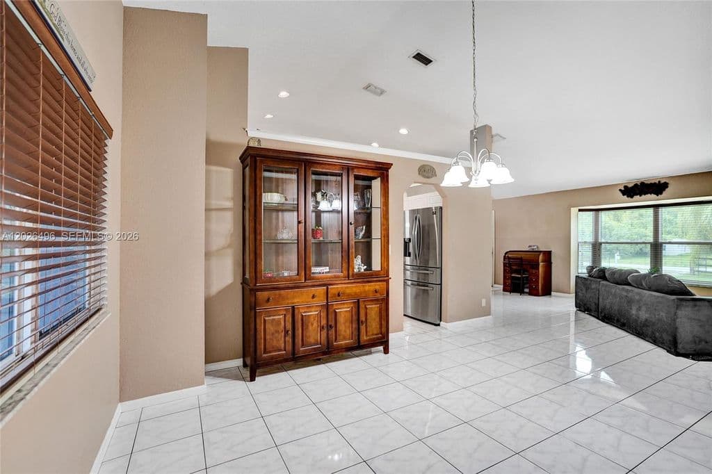 4-bedroom Single-Family Home — 14808 69th St N