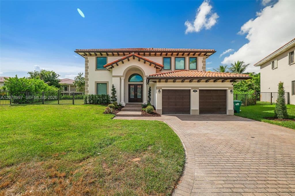 5-bedroom Single-Family Home — 7516 SW 190th St