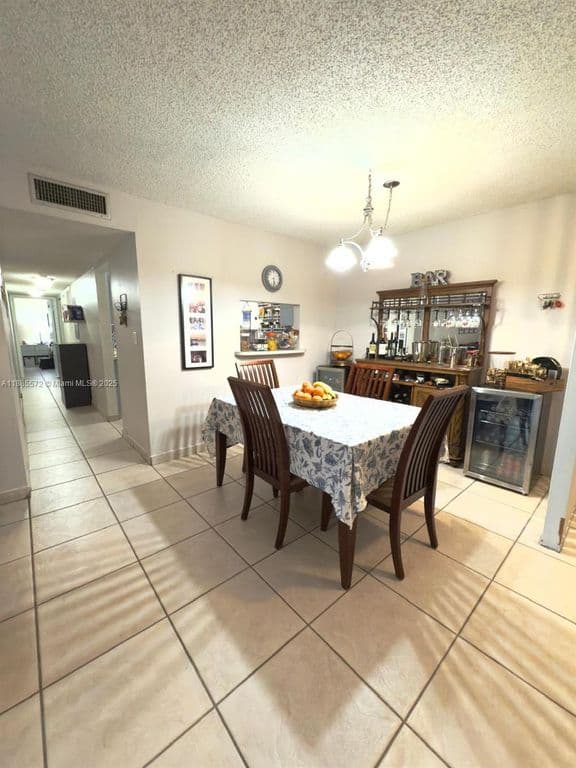 3+1 Condo — 13700 SW 62nd St APT 250