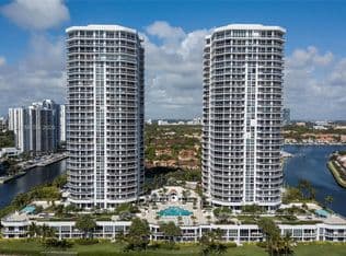 3+1 Condo — 3802 NE 207th St APT 1001, Aventura, 33180