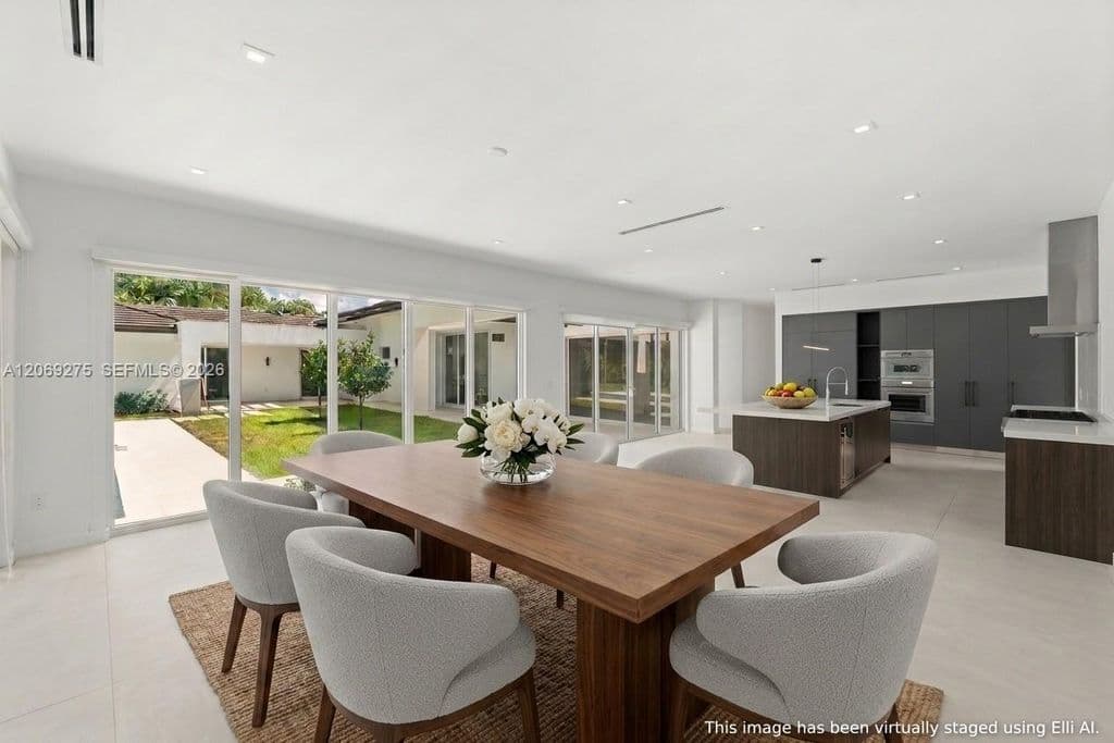 6+1 Müstakil ev — 9025 SW 114th St