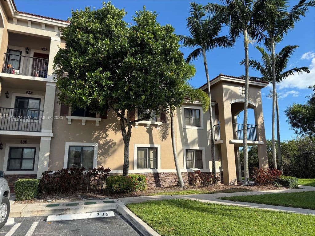 2-bedroom Condo — 22901 SW 88th Pl Unit 205