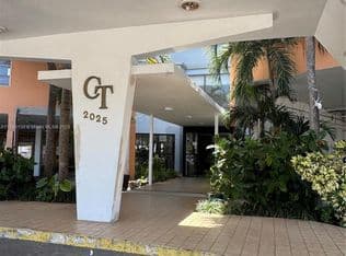 1+1 Condo — 2025 NE 164th St APT 206, North Miami Beach, 33162