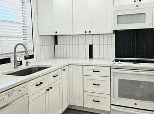 2+1 Condo — 5860 NW 44TH Street #412, Lauderhill, 33319
